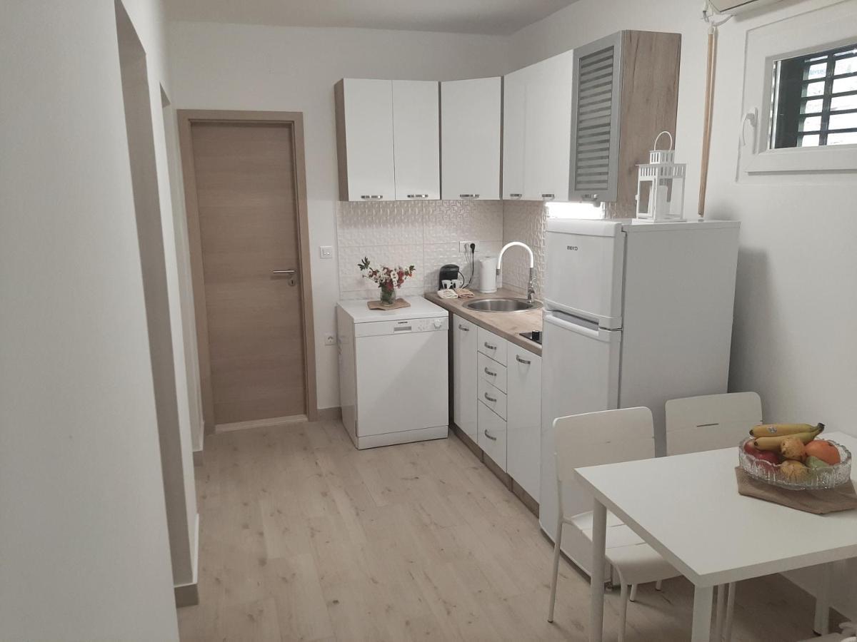 Apartman Maslina Pisak Extérieur photo