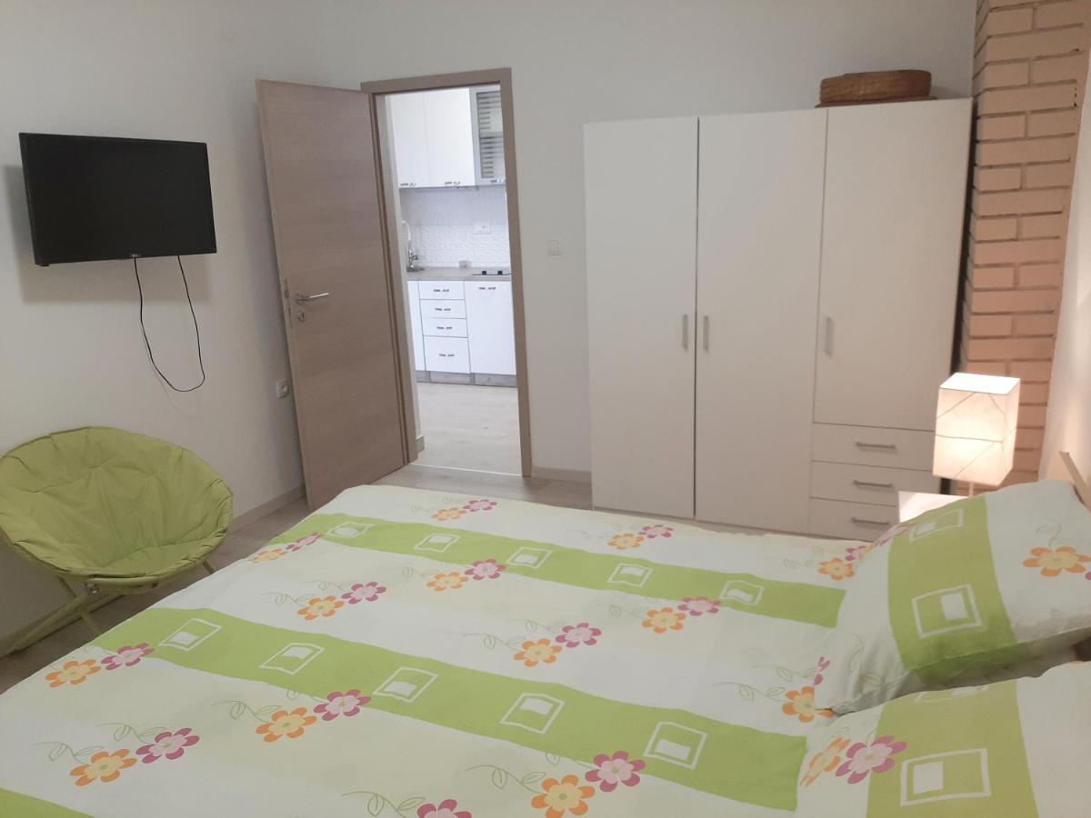 Apartman Maslina Pisak Extérieur photo